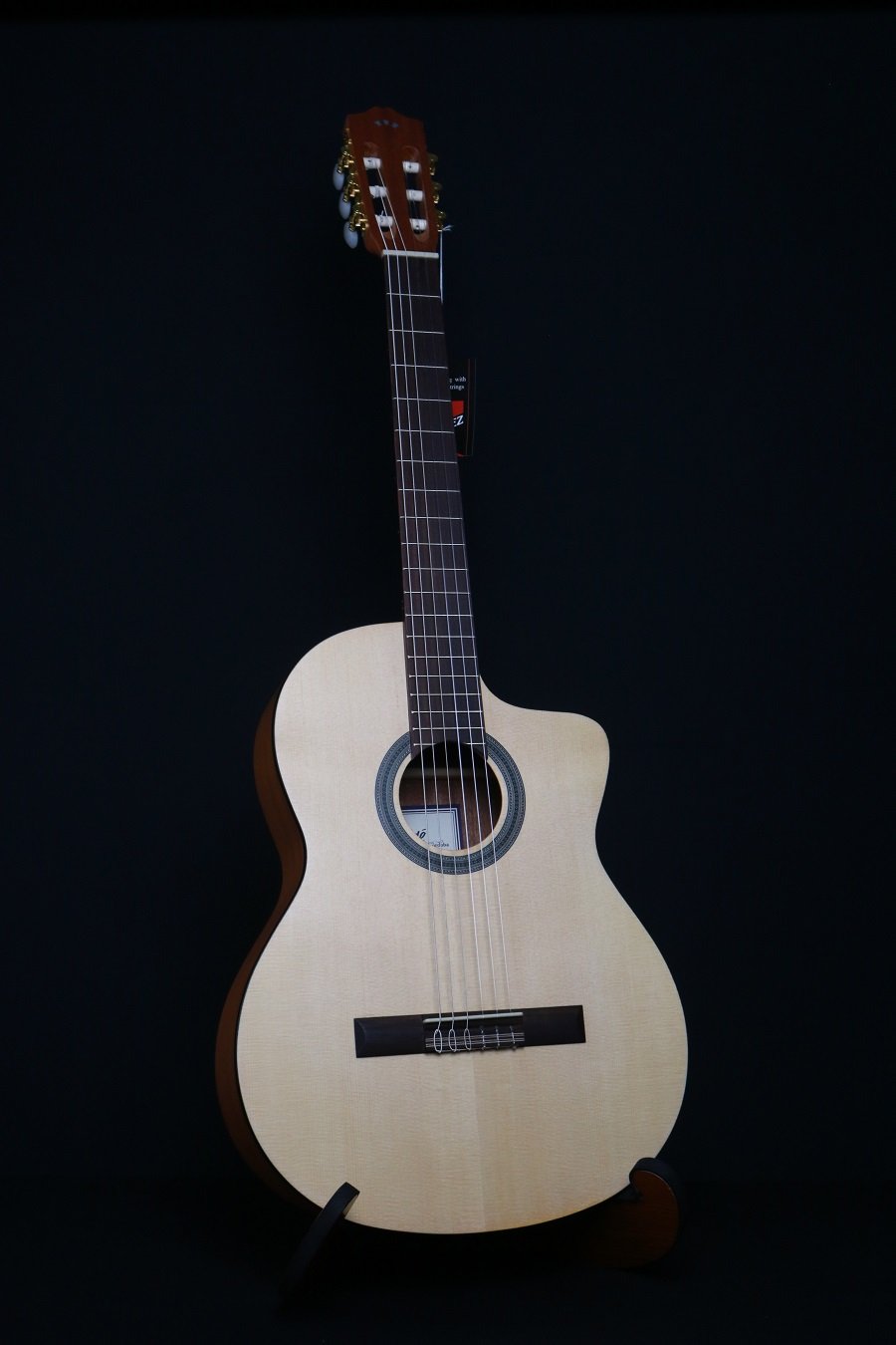 guitar-cordoba-c1m-ce