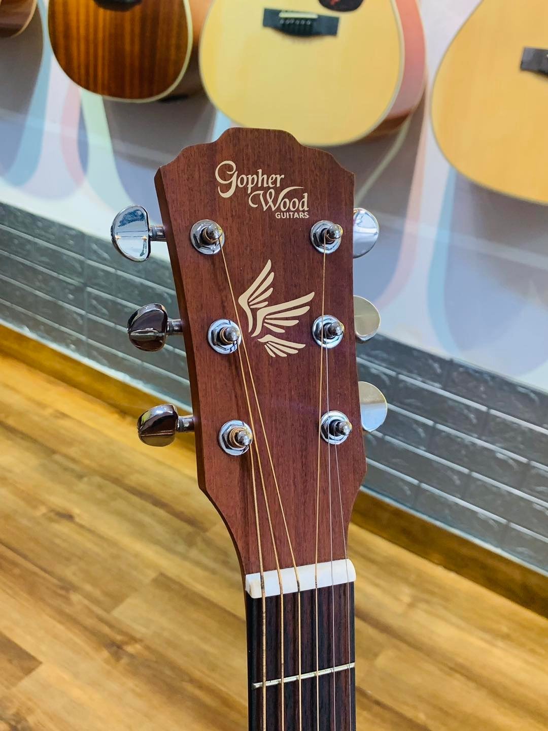 guitar-acoustic-goppher-wood